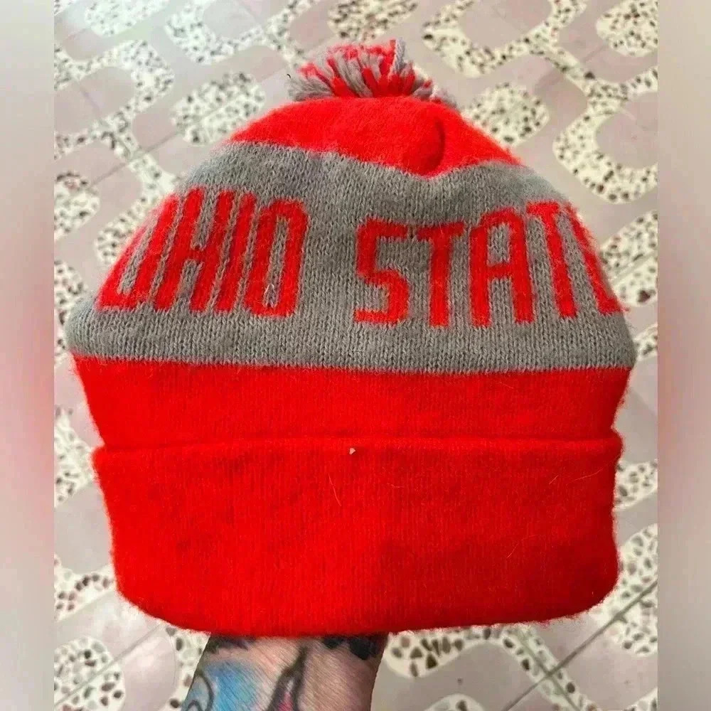 Ohio State University Vintage 1970’s Buckeyes Woody Hayes Beanie Hat Cap Pom
